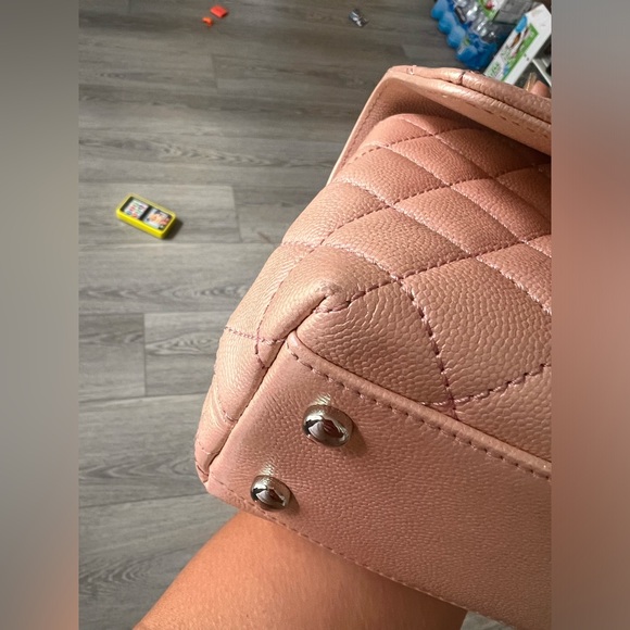 SOLD!! 💥💥💥💥chanel iridescent caviar quilted mini coco handle flap pink - Picture 7 of 8